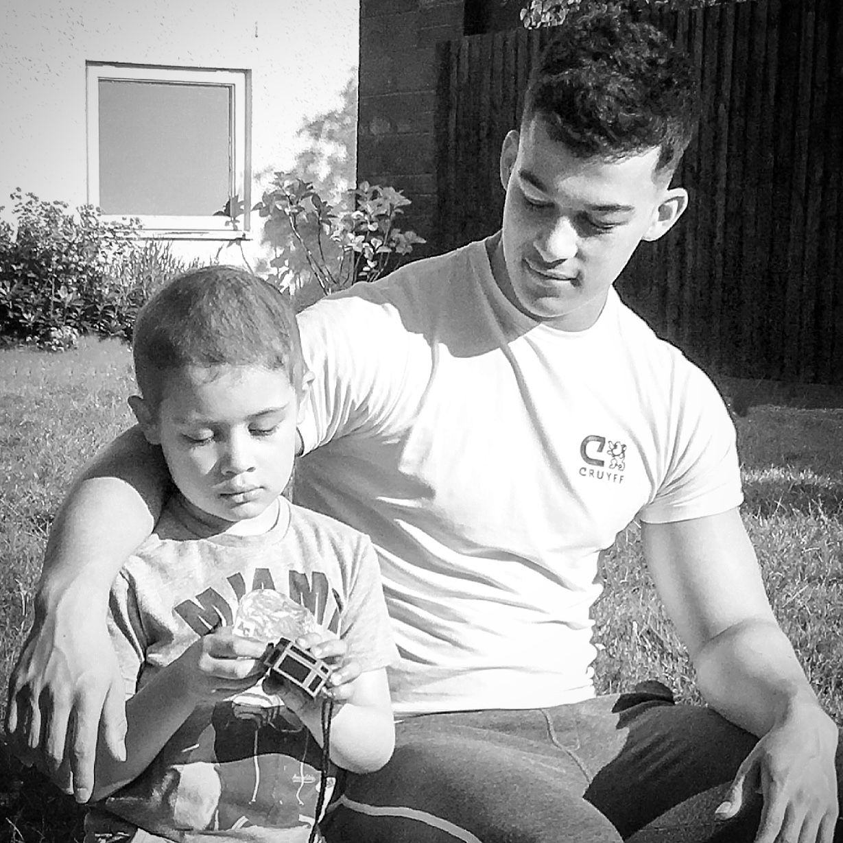 23204383-1DEA-4A81-93C6-E31AA60D1B8D